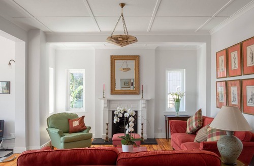 Green Point Villa | Grand Luxury Villa near Waterfront, Waterkant and City Centre in Green Point