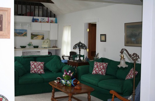 North Truro House | GREAT LOCATION/3 bedroom/bay view/Pond village area