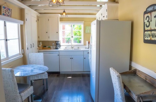 Laguna Beach Cottage | Green Beach House 500' to the Waves- Electric Vehicle Charger!