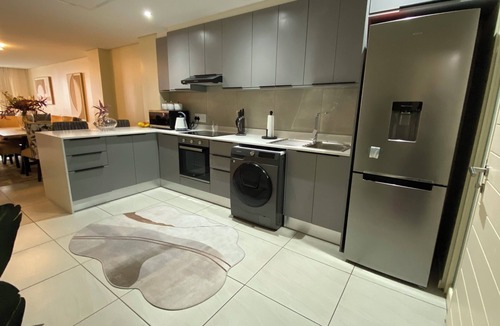 Cape Town City Centre Apartment | Green Market Place