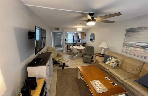Point East Condo | Ground Floor Ocean View 2/2