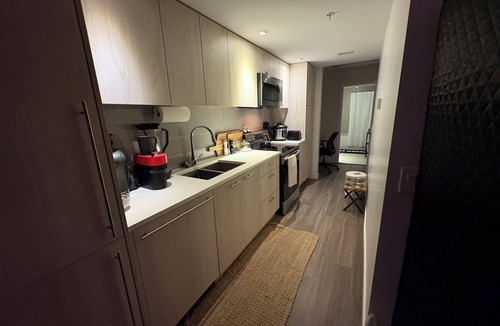 Pemberton Heights Apartment | Ground level, cozy, quiet, and close to river, ocean, mountains, all amenities.