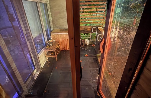 Pemberton Heights Apartment | Ground level, cozy, quiet, and close to river, ocean, mountains, all amenities.