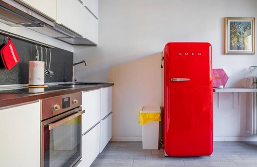 San Leonardo Apartment | GuestHost - Apartment located on the first floor of a building with a lift (NOT suitable for the disabled).In 73 square meters of space, it comfortably accommodates 6 people with a double bedroom, a second with two single beds and a double sofa bed in th