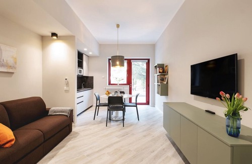 Saragozza-Porto Apartment | GuestHost - Delightful one bedroom apartment particularly welcoming, with attention to detail and very bright. It has all the necessary comforts.Located in front of the Maggiore hospital, you can easily reach the historic center, the station, the airport