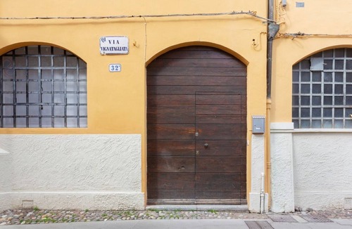 Ferrara Historic Centre Apartment | GuestHost - Jewish Ghetto ZTL Apartment x6!