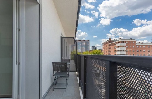Bolognina Apartment | GuestHost - Modern apartment located on the second floor of a building, equipped with a lift (to access it you have to climb 6 steps)45 sqm apartment, with bedroom and bathroom. The whole house is equipped with an internet connection.Essential services s