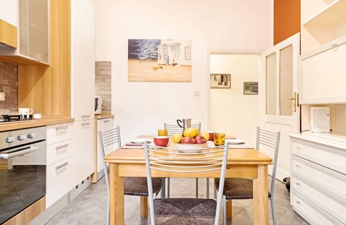 Cirenaica Apartment | GuestHost - The apartment is located in a quiet and peaceful neighborhood.The Bologna Zanolini station is a five-minute walk from the apartment.In the center you can get there with a ten minute walk.Only 9 minutes by car from Fiera Bologna instead!The co