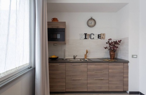 Gavinana Apartment | GuestHost - The room is located in the Gavinana district, in an early 20th century villa where there are other private rooms.From Piazza Gavinana you can reach the center on foot with a nice walk on the Arno where from late spring to October there are ma