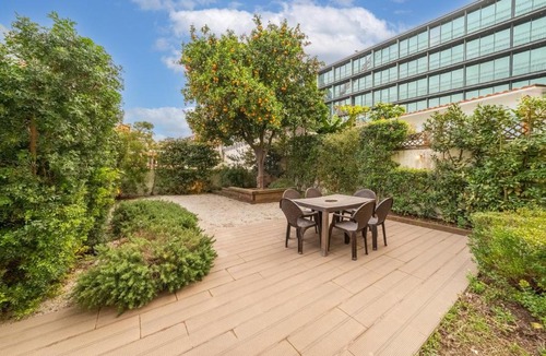 Sao Jorge de Arroios Apartment | GuestReady - Saldanha Building Garden