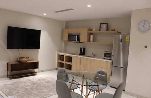 Ildefonso Green Apartment | H&H Cozy Apartment (walking distance to Downtown)