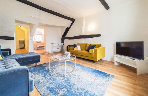 City Centre Apartment | Hamlet's Nest - a cosy central apartment - sleeps 4