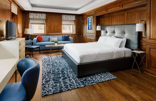 Connecticut Ave - K Street Hotel | Hampton Inn Washington, D.C./White House