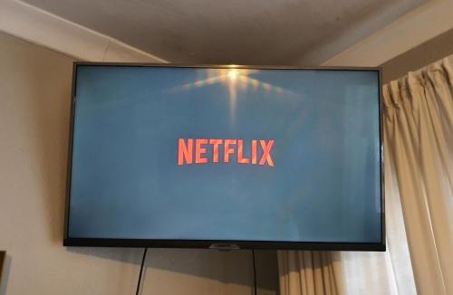 Greater Johannesburg Metropolitan Area House | Happy colourful cottage