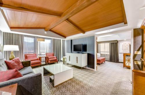 Stateline Resort | Harrah's Lake Tahoe Hotel & Casino - A Caesars Rewards Destination