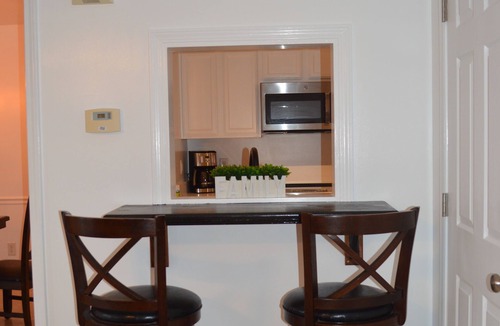 Winston - Salem House | Hartman Casita! Quiet neighborhood.1 king Bed!