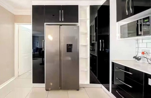 Greater Johannesburg Metropolitan Area House | Have the Entire House to Yourself