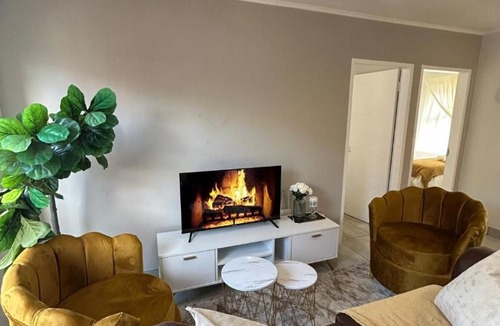 Orlando East Apartment | Heart of Soweto Cozy Apartment