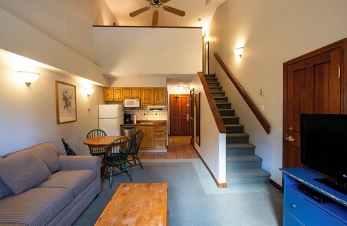 Fairways Hotel | Hearthstone Lodge #335