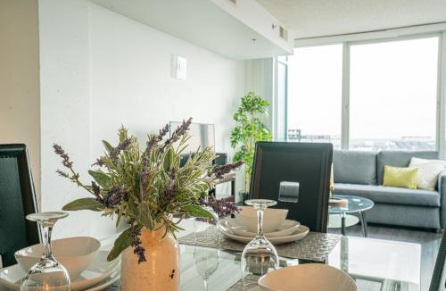 Downtown West Apartment | Heaven On Baltimore Downtown Fully Furnished Apartments