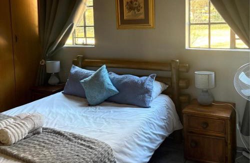 Magaliesberg Apartment | Hekpoort Rorymi Guest farm