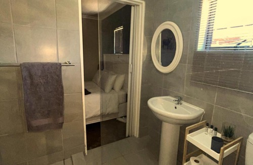 Paarl Hotel | Helpmekaar
