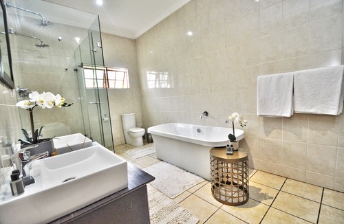 Magaliesberg Bed & Breakfast | Hibon Lodge