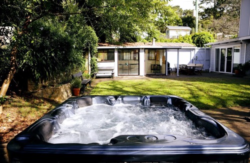 Leura House | Highgarden The house strikes a perfect balance between convenience and character