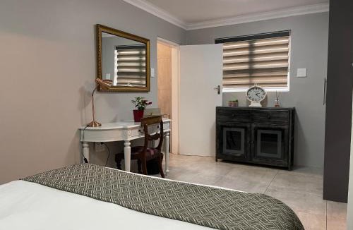 Greater Johannesburg Metropolitan Area Bed & Breakfast | Hill Luxury Cottage