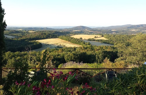 Casole d'Elsa Apartment | HILLTOP APARTMENT WITH GREAT WIEW BETWEEN SIENA AND VOLTERRA