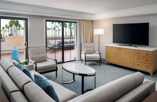 East Beach Resort | Hilton Santa Barbara Beachfront Resort