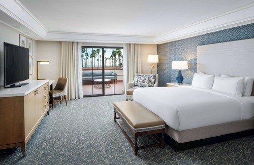 East Beach Resort | Hilton Santa Barbara Beachfront Resort