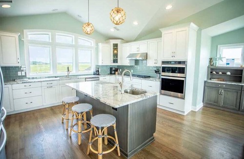 Holden Beach House | Hobbs Realty - “Benvenuto” | Luxury 8BR Oceanfront Home w/Private Pool & Elevator