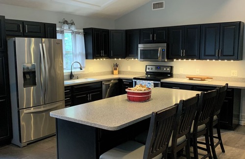 Supply House | Holden Vacation short drive to Holden Beach Island with 4 bd and 2 1/2 bath