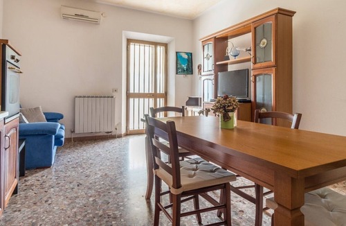 Santa Maria a Monte Apartment | Holiday Apartment "La Casa di Ale" with Terrace & Wi-Fi