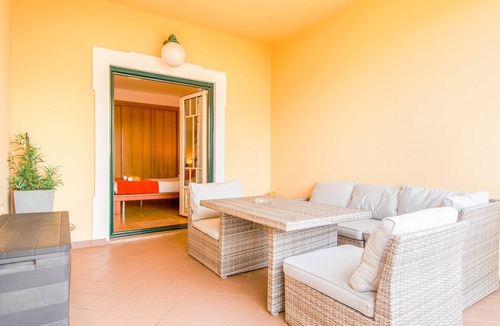 The Strip Apartment | Holiday apartment in Albufeira