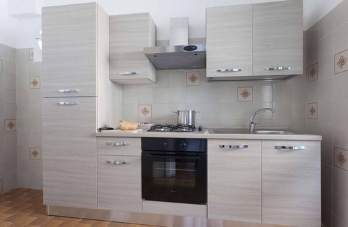 Fogliano Marina Apartment | Holiday apartment with balcony and air conditioning