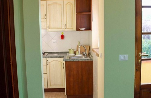 Pomaia Apartment | Holiday flat with shared pool