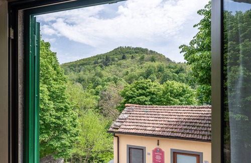 San Marcello Piteglio House | Holiday Home 'Casa Prataccio' with Mountain View and Balcony