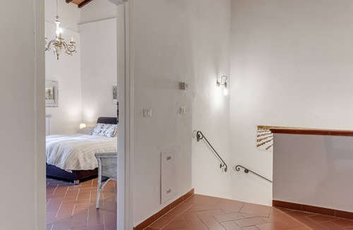 Barberino di Mugello House | Holiday Home 'Antica Dimora Di Laura' with Mountain View, Private Garden and Wi-Fi