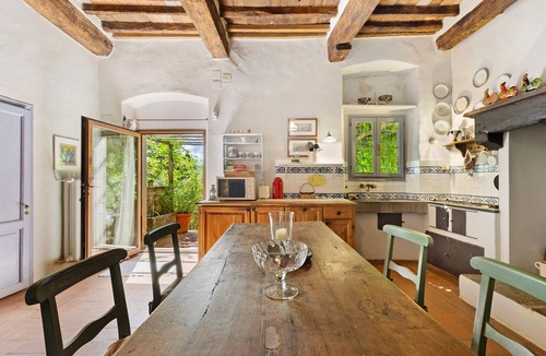 Barberino di Mugello House | Holiday Home 'Antico Casale Del Pozzo' with Private Terrace, Wi-Fi and Air Conditioning