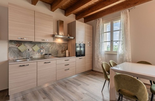Santa Maria a Monte House | Holiday Home 'Oasi al Sole' with Mountain View, Private Garden and Wi-Fi
