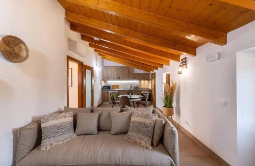 Loule House | Holiday Home 'Casa Do Poço - Vale Luís Neto' with Mountain View, Wi-Fi and Air Conditioning