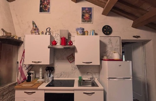 Saludecio House | Holiday Home 'Domus Giò Giò' with Sea View, Wi-Fi, and Air Conditioning