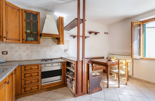 Santa Croce sull'Arno House | Holiday Home 'Enza's Petite Maison' with Wi-Fi