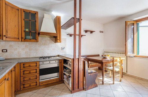 Santa Croce sull'Arno House | Holiday Home 'Enza's Petite Maison' with Wi-Fi