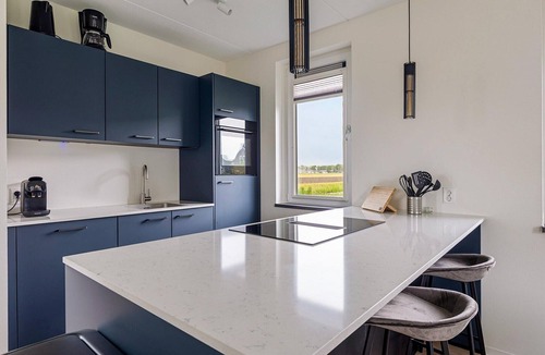 Opperdoes House | Holiday Home in Medemblik near IJsselmeer
