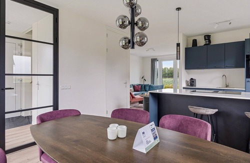 Opperdoes House | Holiday Home in Medemblik near IJsselmeer