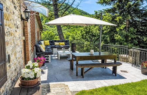 Starda House | Holiday Home La Casa di Fiore by Interhome