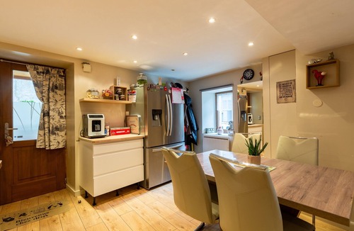 Faverges-Seythenex House | Holiday Home "Maison Village Proche Lac d'Annecy" with Private Terrace & Wi-Fi